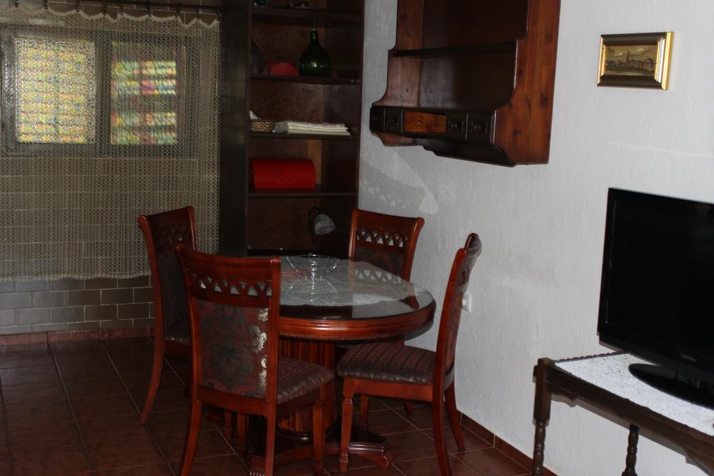 Apartments Mijuskovic Donji Morinj Ngoại thất bức ảnh