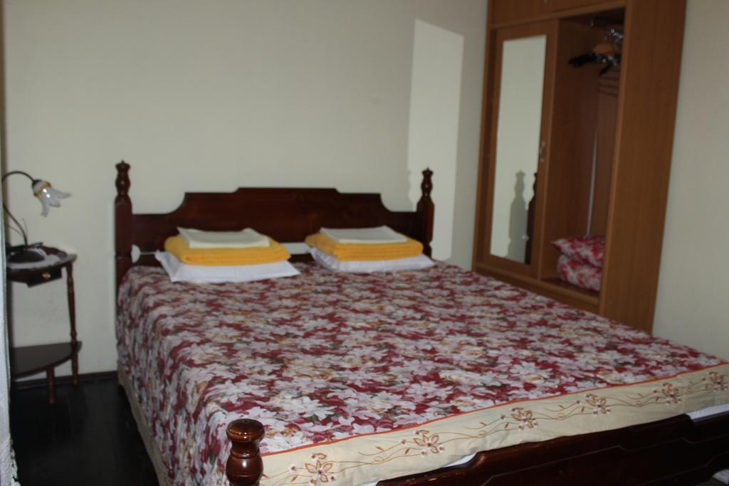 Apartments Mijuskovic Donji Morinj Ngoại thất bức ảnh