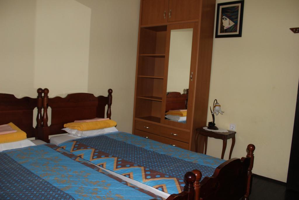 Apartments Mijuskovic Donji Morinj Ngoại thất bức ảnh
